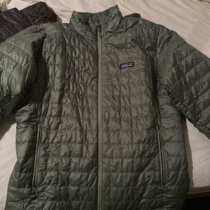 Patagonia nano puff jacket
